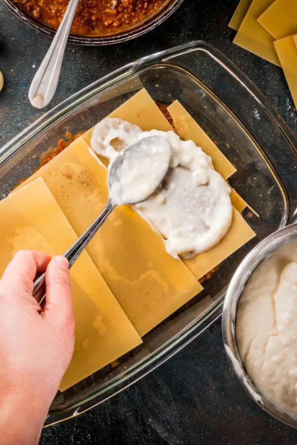 ricotta cheese mixture on pasta