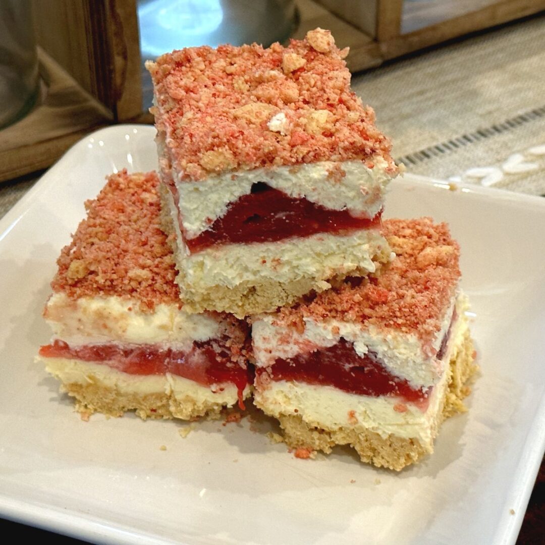 Strawberry Crunch Dessert Bars Recipe (No Bake Dessert)