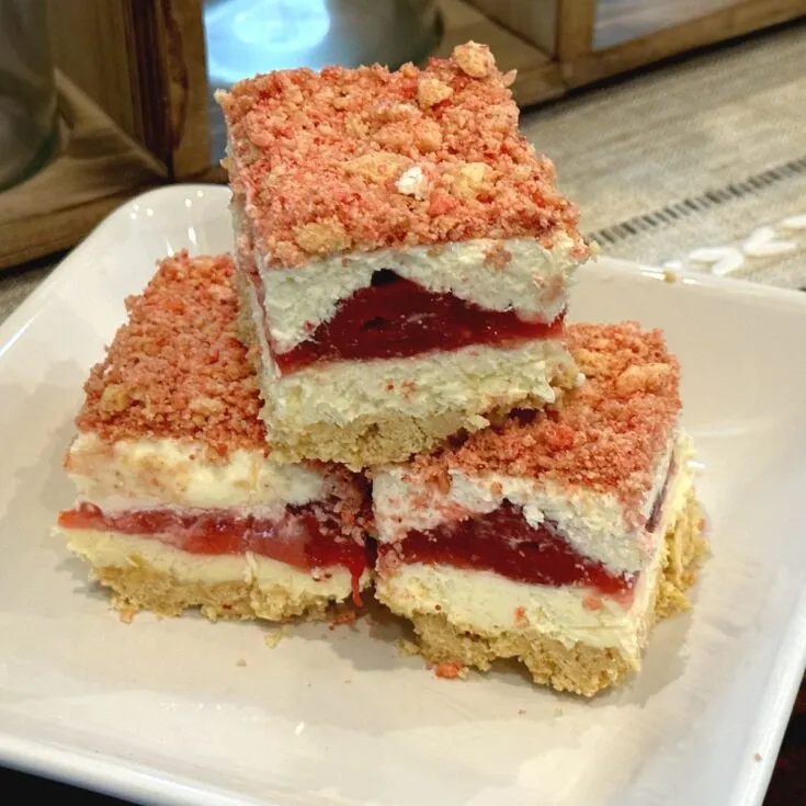 strawberry crunch dessert bars