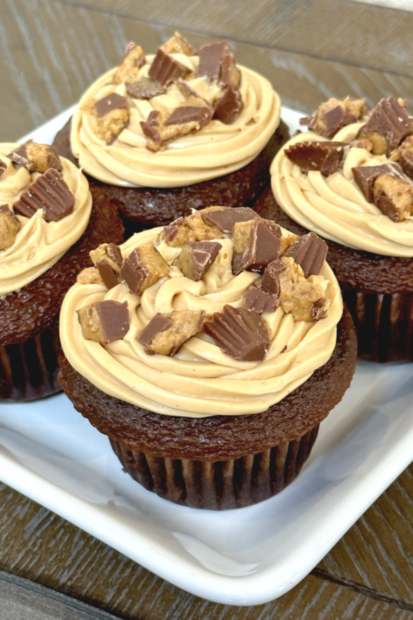 peanut butter cup cupcakes
