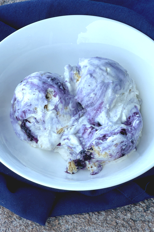 blueberry crunch ice cream 