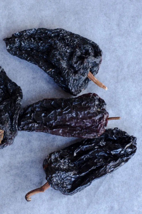 dried chipotle peppers