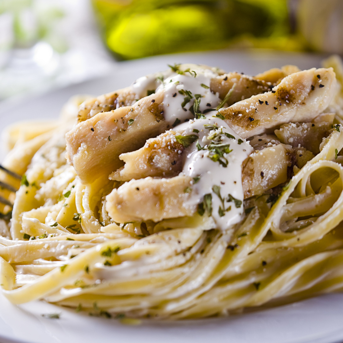 Chicken Fettuccine Alfredo Recipe - Make Your Meals