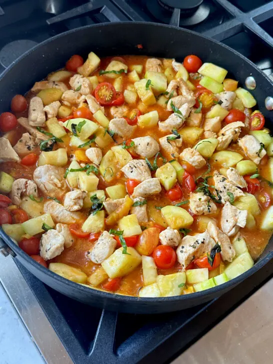 Italian chicken and zucchini recipe in one skillet