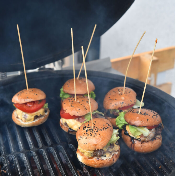 smoked hamburgers