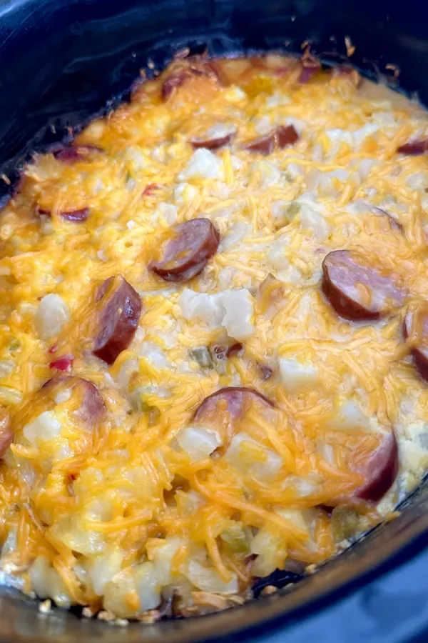 https://makeyourmeals.com/wp-content/uploads/2023/09/sausage-potato-casserole-2.jpg.webp