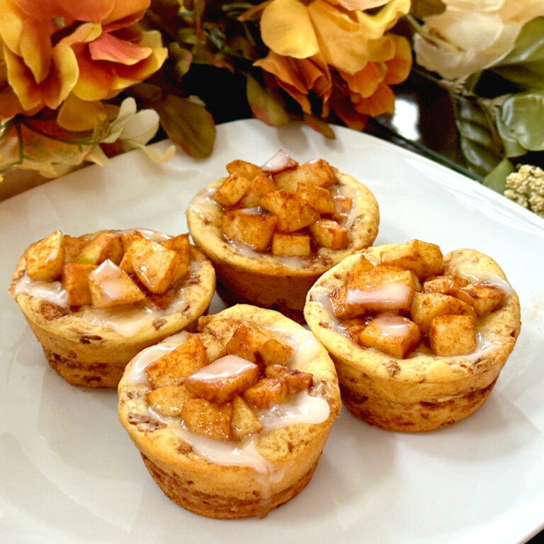 apple cinnamon roll muffins
