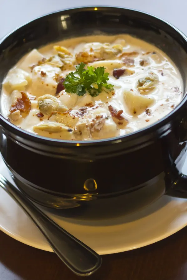 bowl of clam chowder