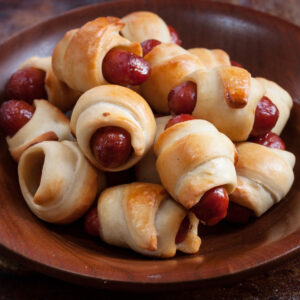 mini pigs in a blanket appetizer