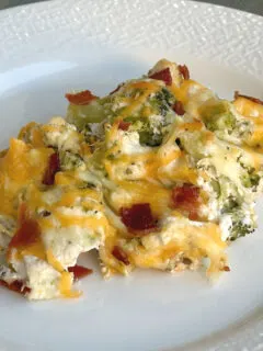 low-carb chicken bacon ranch casserole