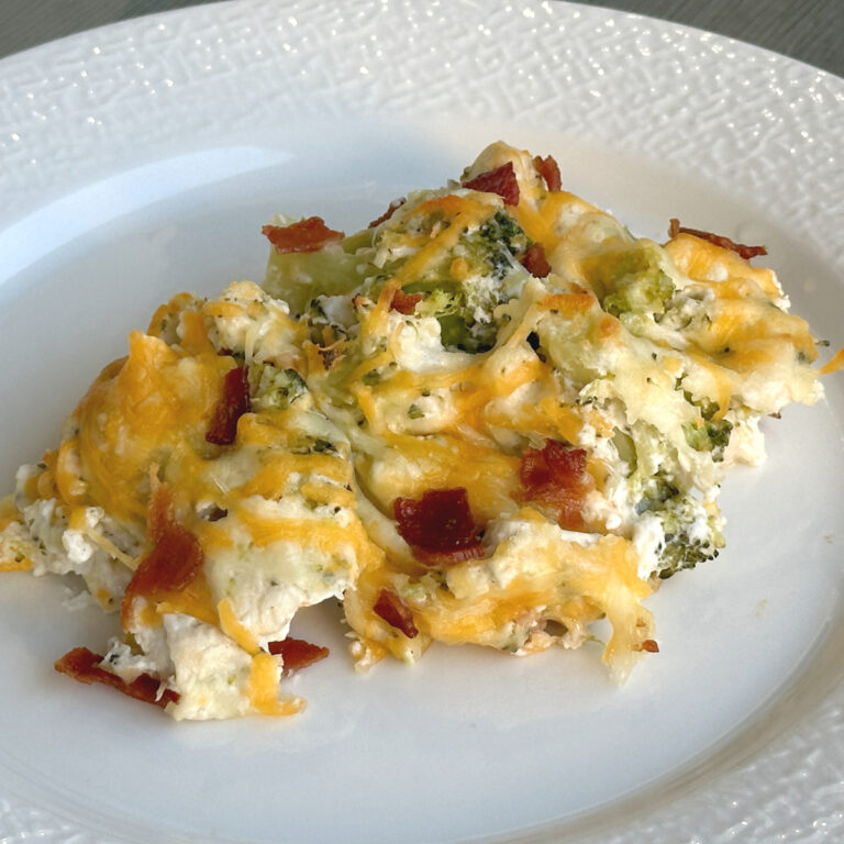 low-carb chicken bacon ranch casserole