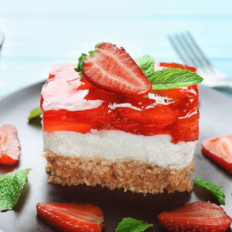 strawberry pretzel salad