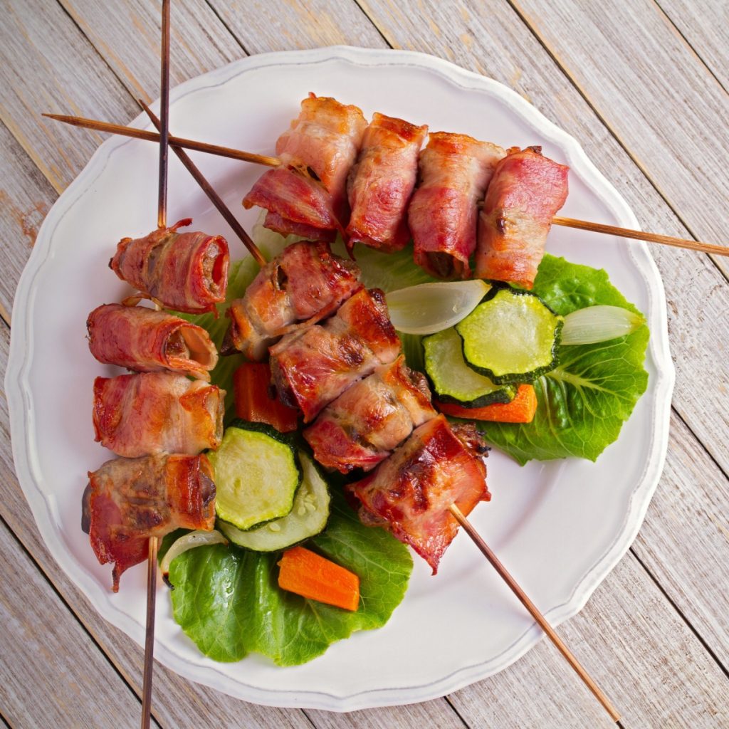 bacon wrapped chicken skewers