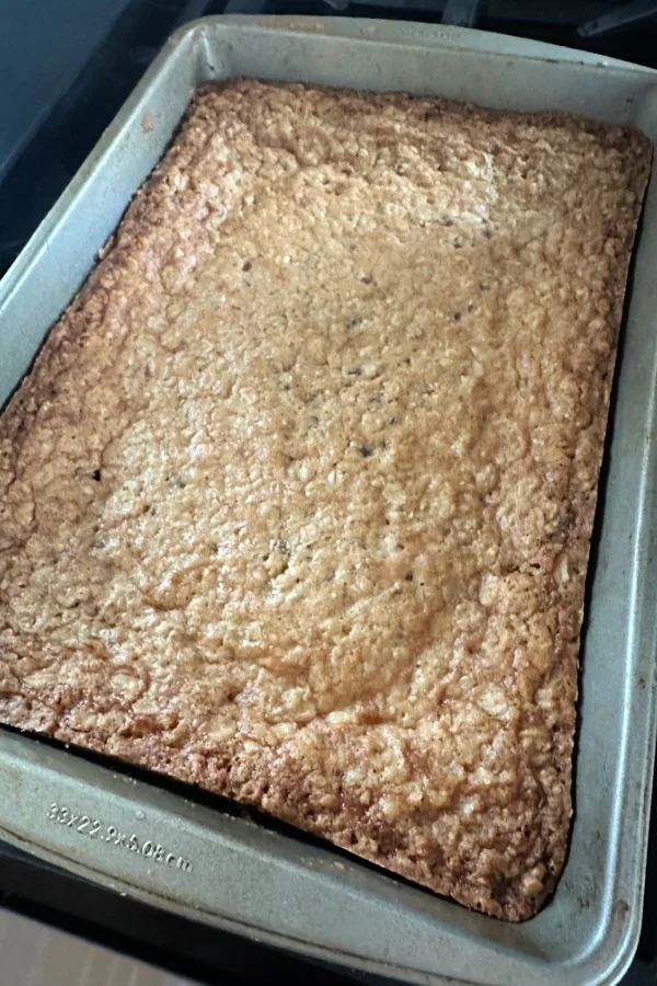 baked cookie bars