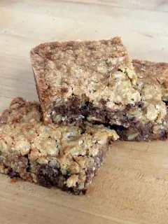 oatmeal chocolate chip cookie bars