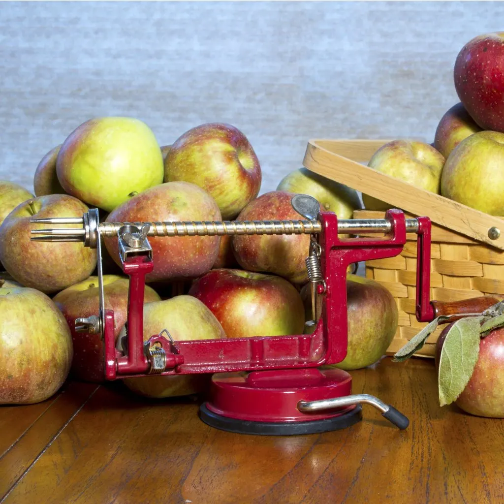 apples with peeler corer slicer