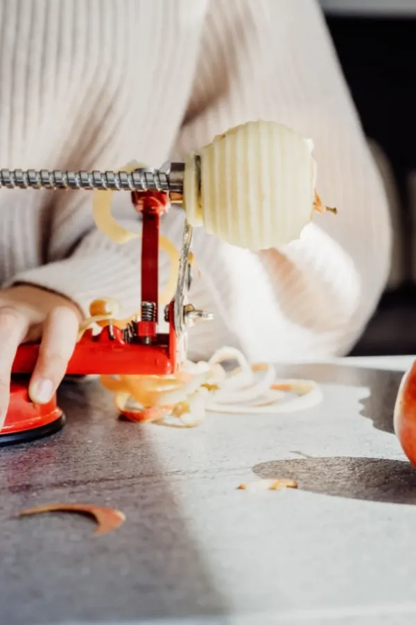 apple peeler slicer