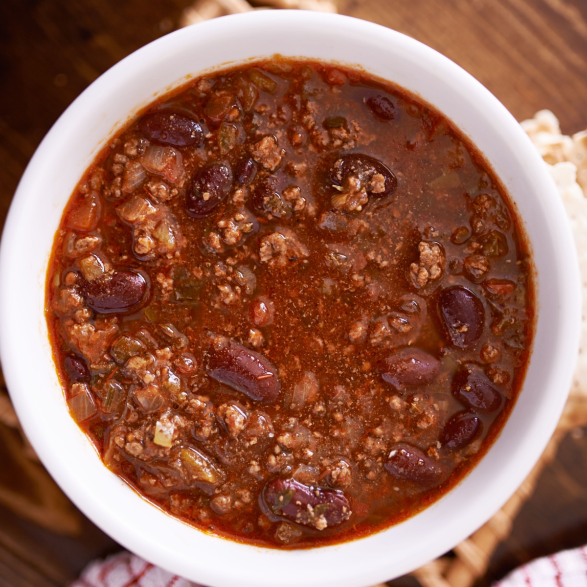 bowl of crock pot chili
