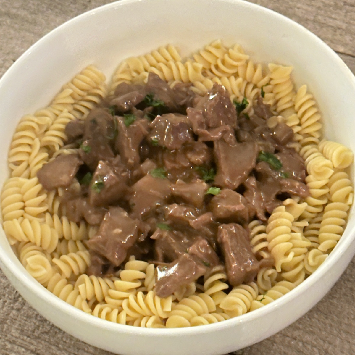 crock pot beef tips and noodles