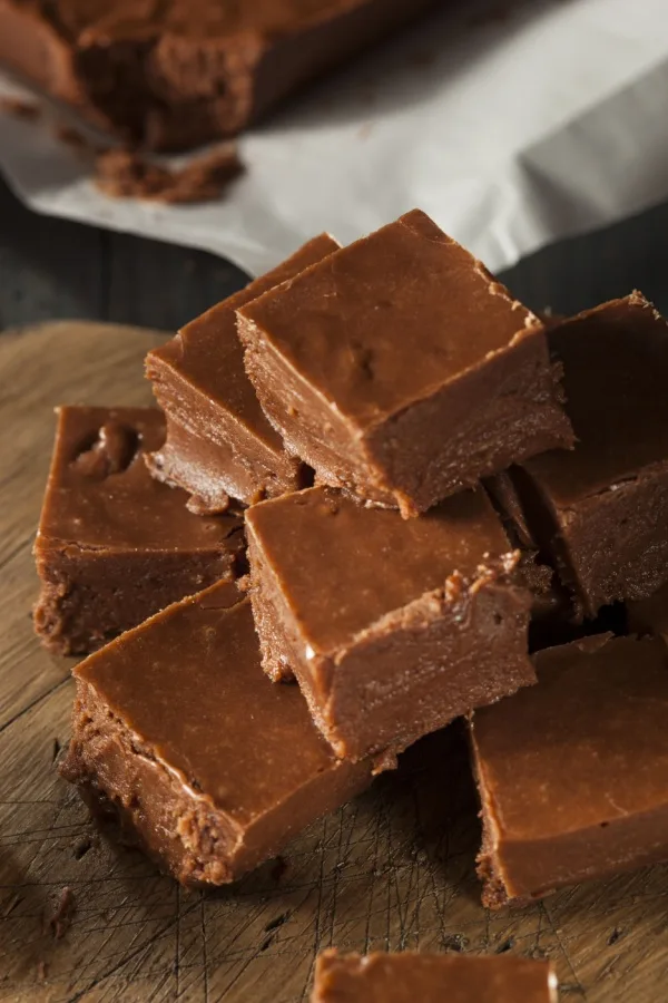 chocolate fudge for Christmas dessert