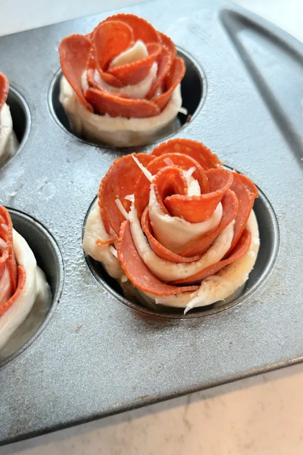 pizza rose in muffin tin