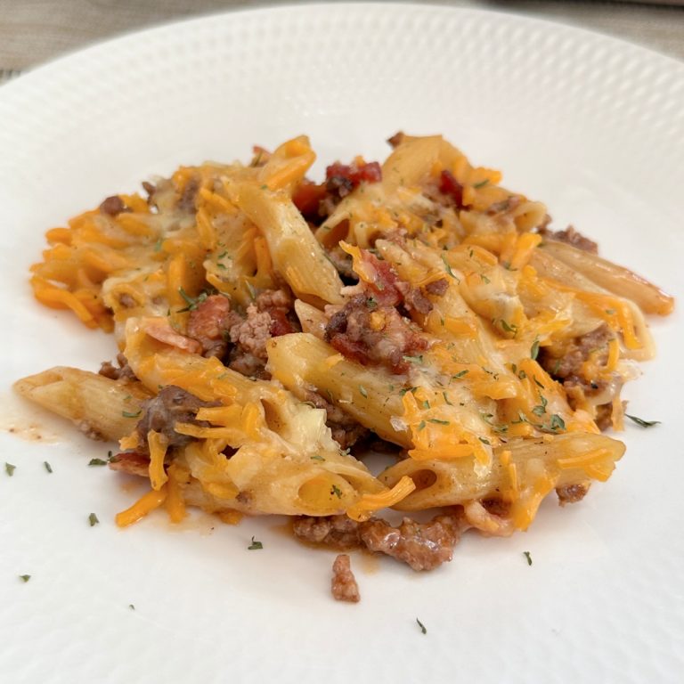 bacon cheeseburger pasta skillet