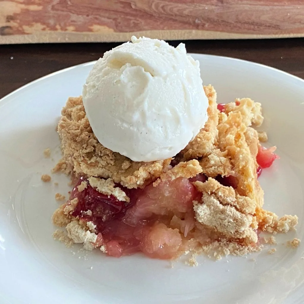pineapple cherry dump cake
