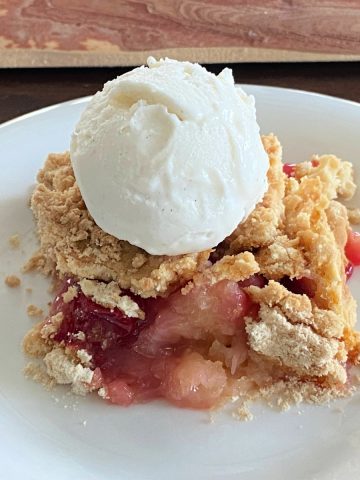 pineapple cherry dump cake