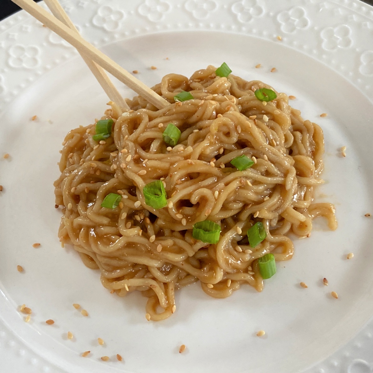 sesame garlic ramen noodles