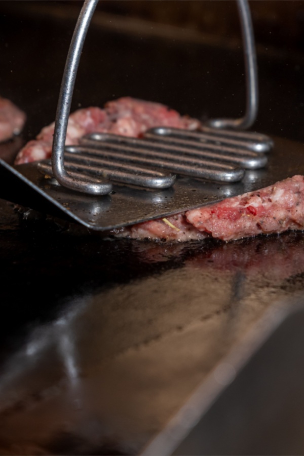 smashing burgers