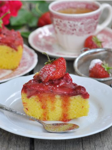 strawberry upside down cake